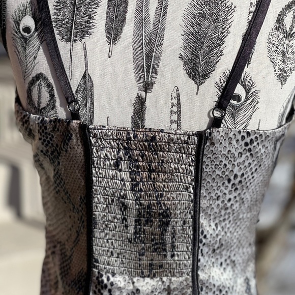 Suzy Shier Snakeskin Midi Dress - Picture 7 of 11